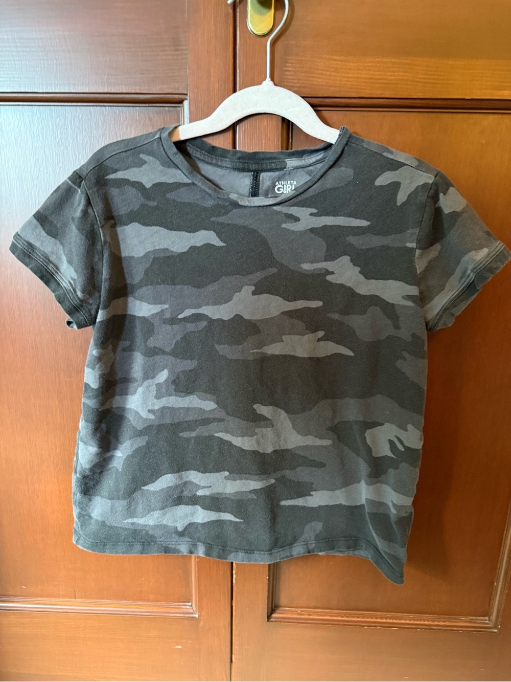 Athleta Girls Camo Short Sleeve Tee in Black and Gray